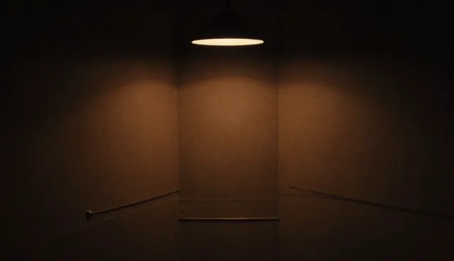 商务合作中经验运用的两种做法及实际取舍